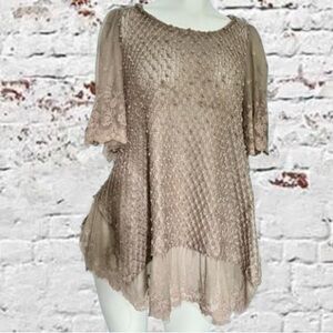 Origami by Vivien Lace Crocheted Blush Top with Clear Sequins Size Sm/med